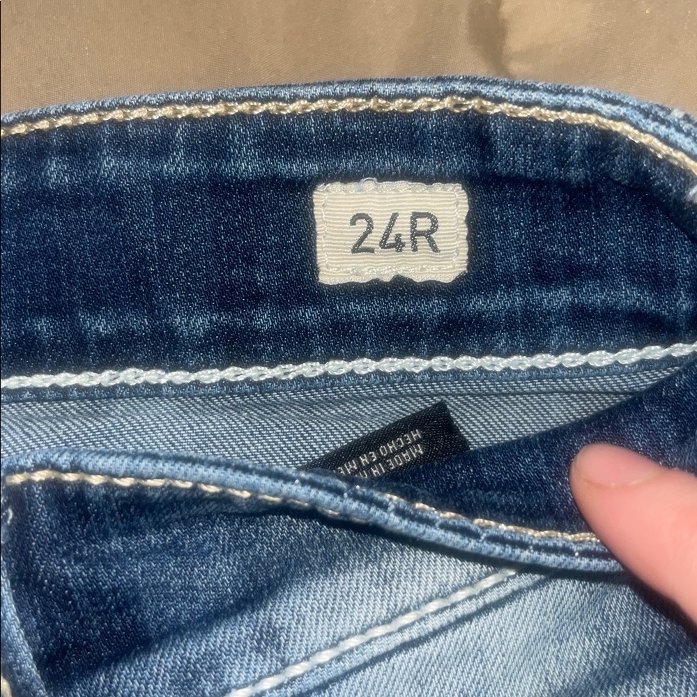 Cutoff shorts - Picture 3 of 5